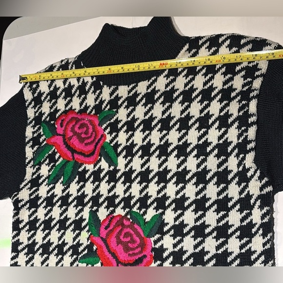Vintage Knit Houndstooth Dress - Picture 6 of 7
